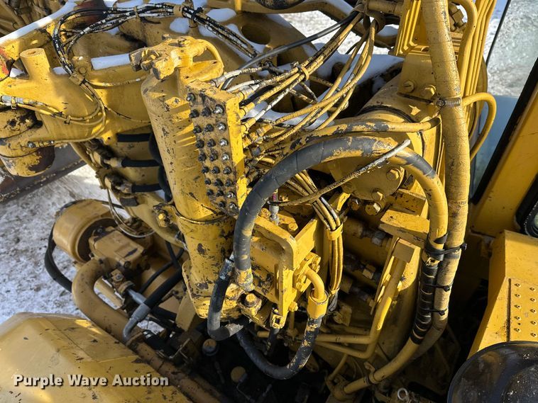 image for item FK1542 1987 Caterpillar 627E conventional scraper 