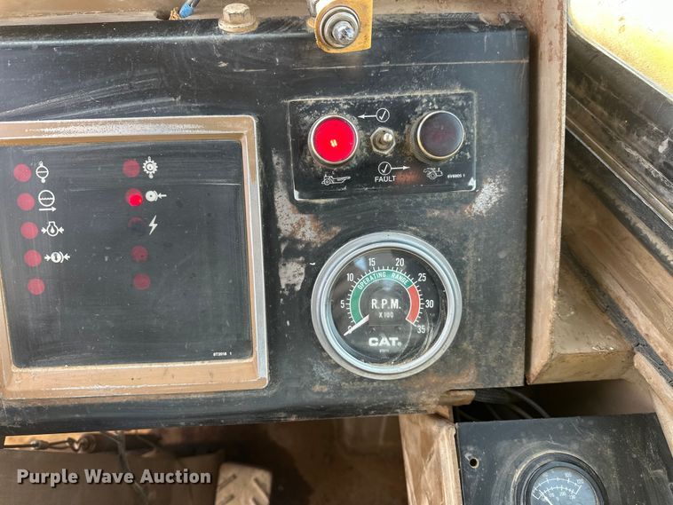 image for item FK1542 1987 Caterpillar 627E conventional scraper 