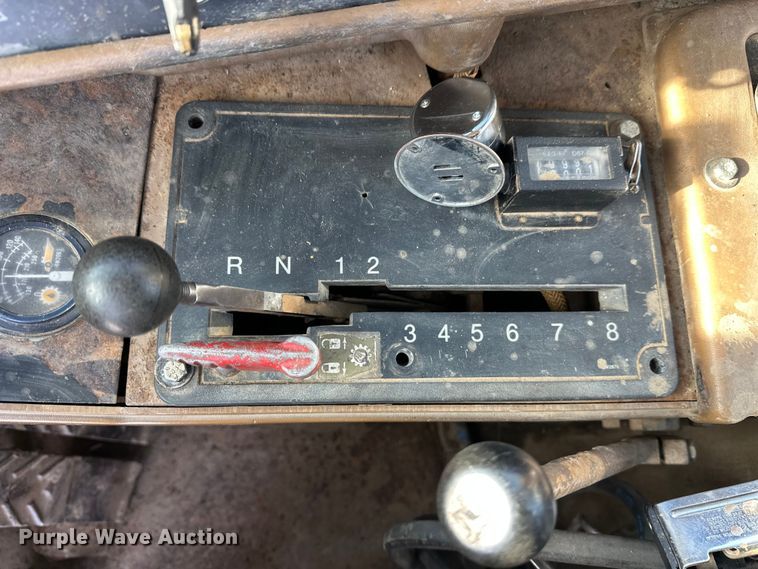 image for item FK1542 1987 Caterpillar 627E conventional scraper 