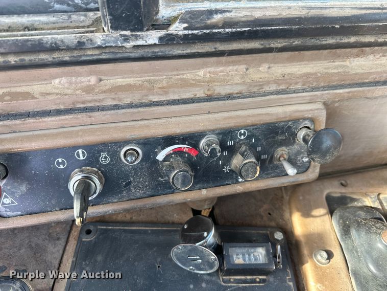 image for item FK1542 1987 Caterpillar 627E conventional scraper 