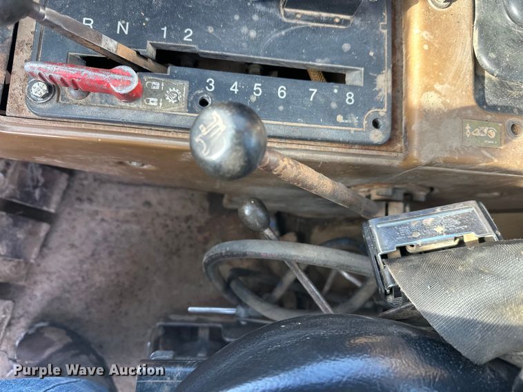 image for item FK1542 1987 Caterpillar 627E conventional scraper 