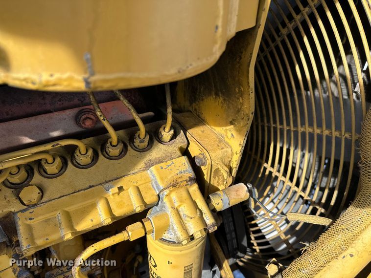 image for item FK1542 1987 Caterpillar 627E conventional scraper 