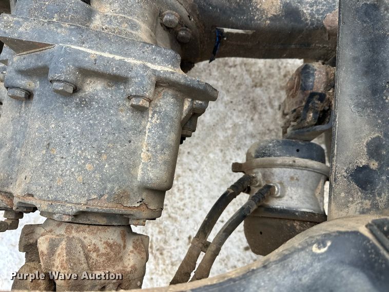 image for item FK1543 2015 Peterbilt 389 semi truck