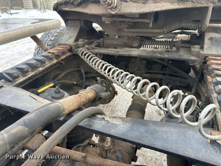 image for item FK1543 2015 Peterbilt 389 semi truck