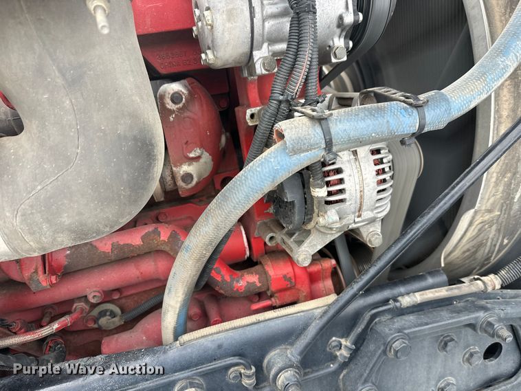 image for item FK1543 2015 Peterbilt 389 semi truck