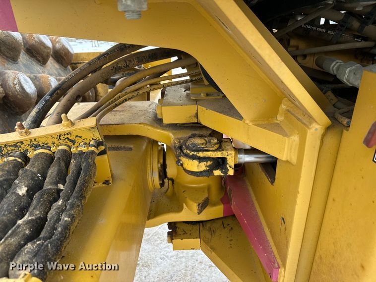 image for item FK1544 2010 Caterpillar CP56 single drum vibratory roller