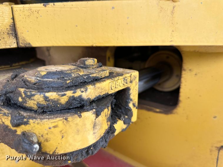 image for item FK1544 2010 Caterpillar CP56 single drum vibratory roller