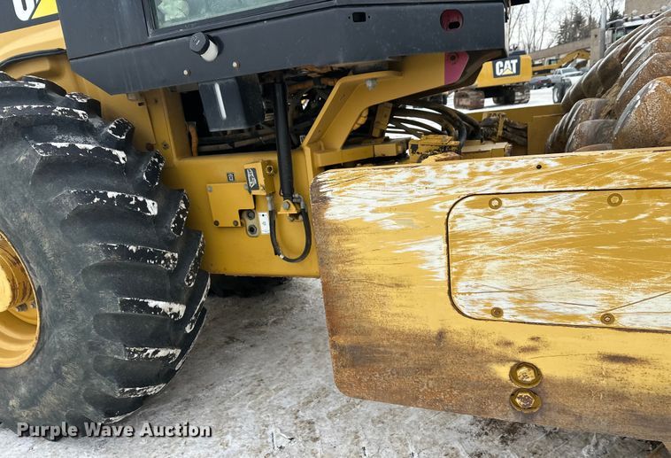 image for item FK1544 2010 Caterpillar CP56 single drum vibratory roller