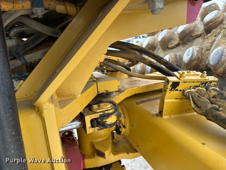 image for item FK1544 2010 Caterpillar CP56 single drum vibratory roller