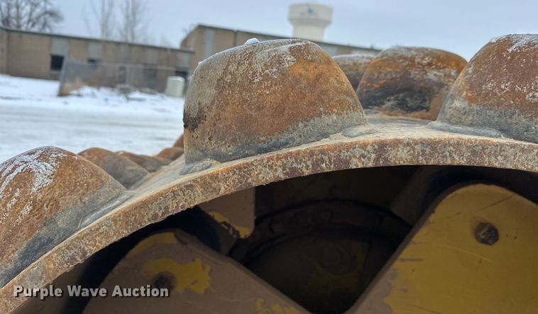 image for item FK1544 2010 Caterpillar CP56 single drum vibratory roller