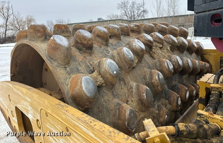 image for item FK1544 2010 Caterpillar CP56 single drum vibratory roller