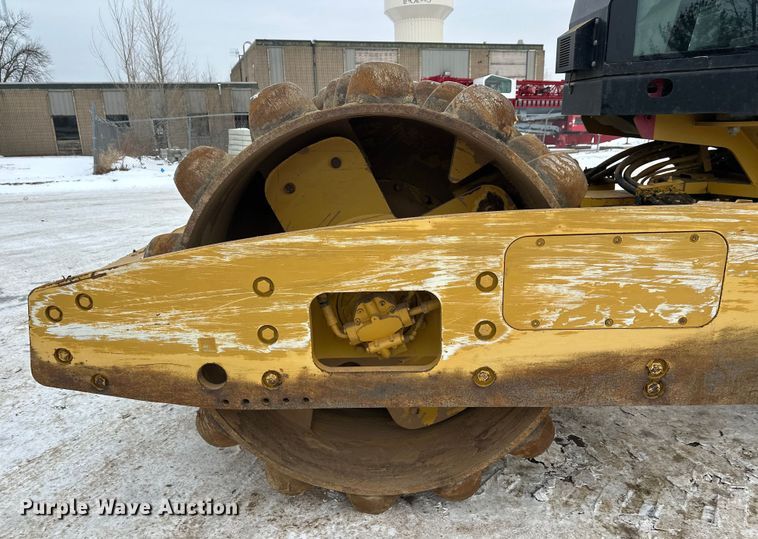 image for item FK1544 2010 Caterpillar CP56 single drum vibratory roller