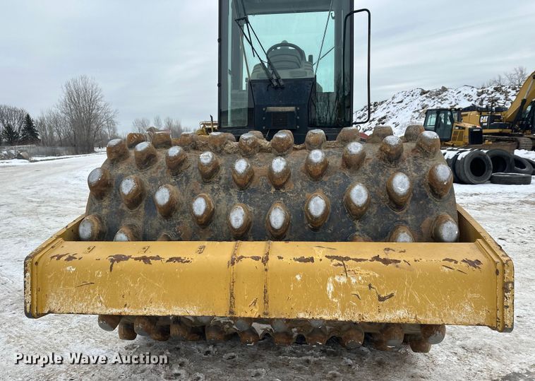 image for item FK1544 2010 Caterpillar CP56 single drum vibratory roller