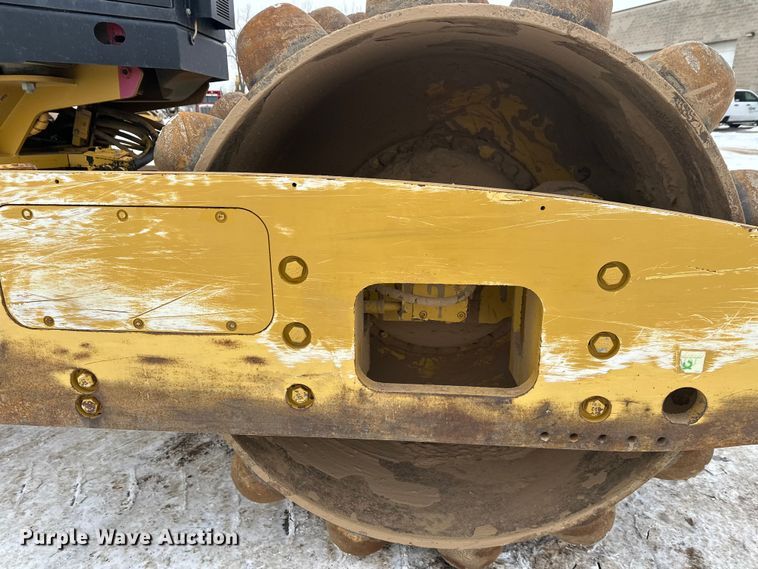 image for item FK1544 2010 Caterpillar CP56 single drum vibratory roller