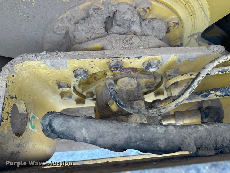 image for item FK1544 2010 Caterpillar CP56 single drum vibratory roller