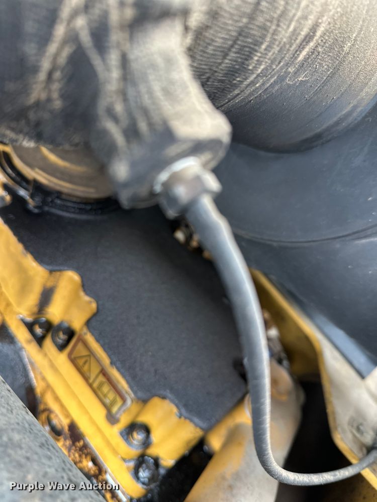 image for item FK1544 2010 Caterpillar CP56 single drum vibratory roller