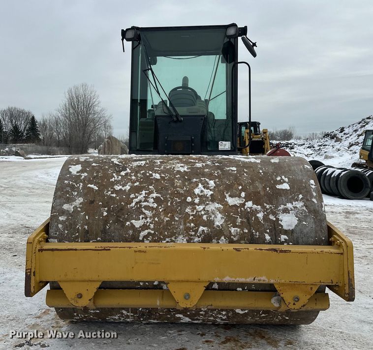 image for item FK1545 Caterpillar CS54 single drum vibratory roller