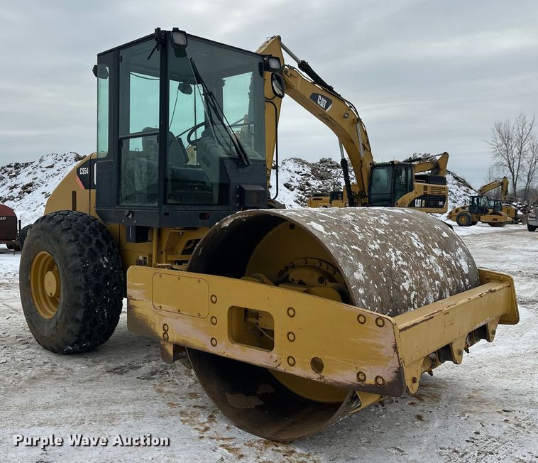 image for item FK1545 Caterpillar CS54 single drum vibratory roller