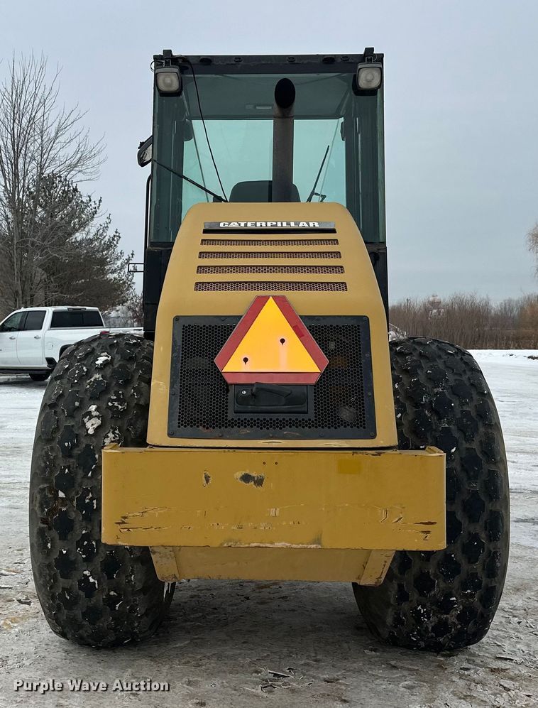 image for item FK1545 Caterpillar CS54 single drum vibratory roller