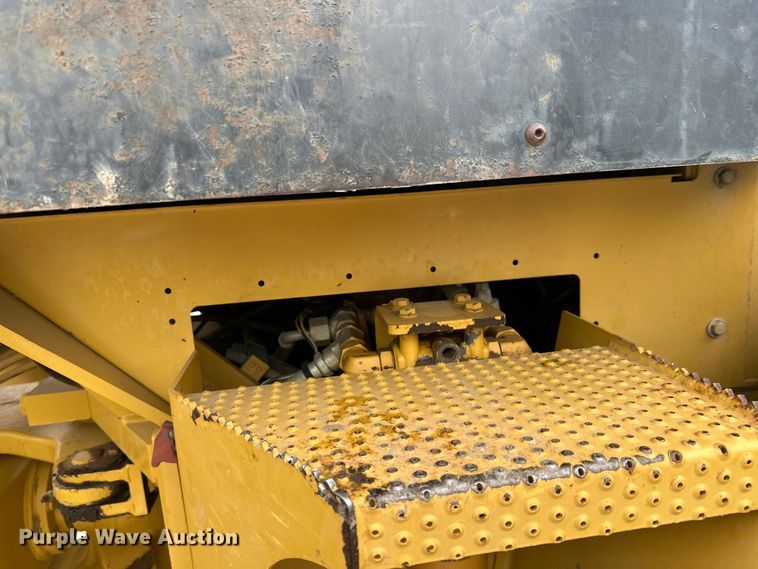 image for item FK1545 Caterpillar CS54 single drum vibratory roller