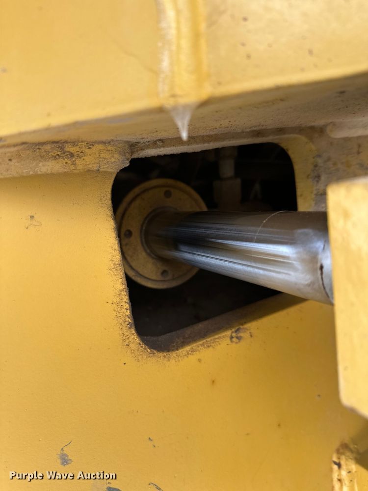 image for item FK1545 Caterpillar CS54 single drum vibratory roller