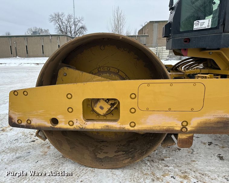 image for item FK1545 Caterpillar CS54 single drum vibratory roller