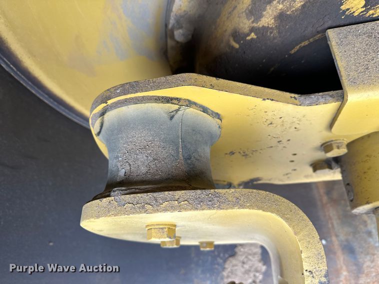 image for item FK1545 Caterpillar CS54 single drum vibratory roller