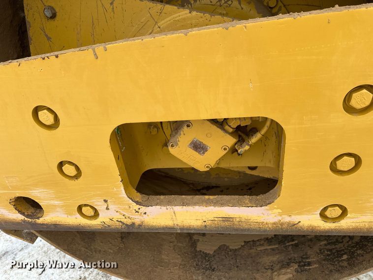 image for item FK1545 Caterpillar CS54 single drum vibratory roller