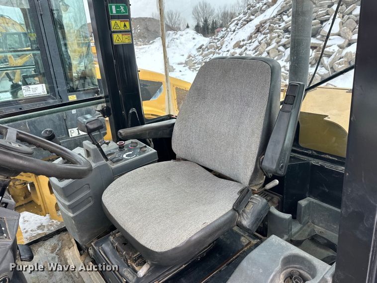 image for item FK1545 Caterpillar CS54 single drum vibratory roller