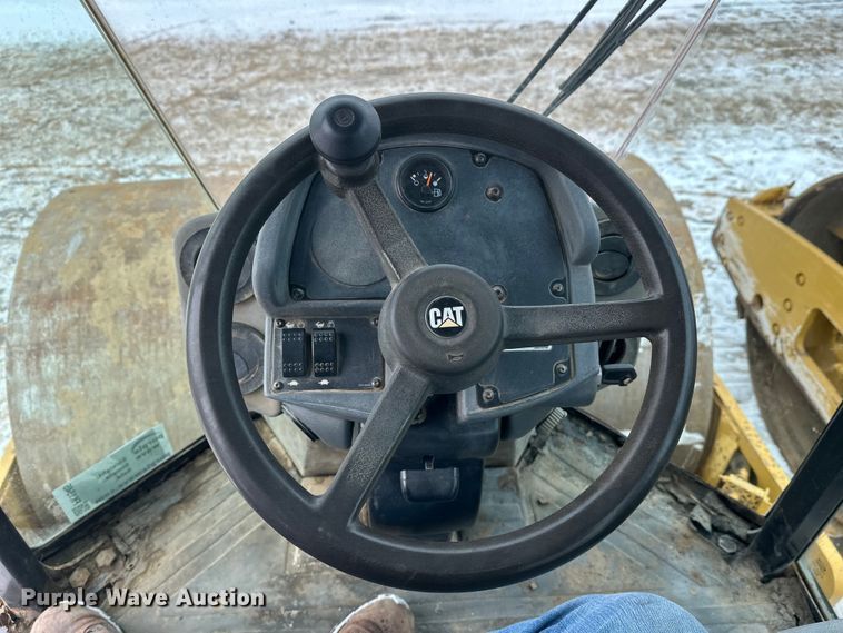 image for item FK1545 Caterpillar CS54 single drum vibratory roller