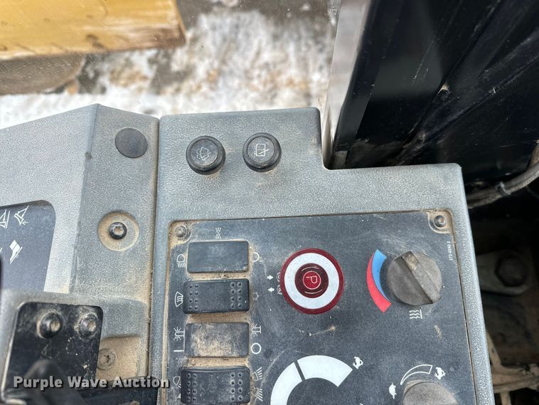 image for item FK1545 Caterpillar CS54 single drum vibratory roller