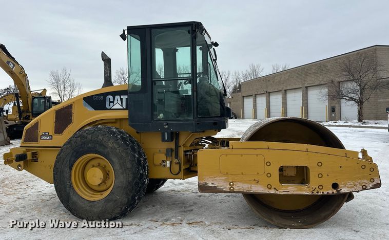 image for item FK1546 2008 Caterpillar CS56 single drum vibratory roller