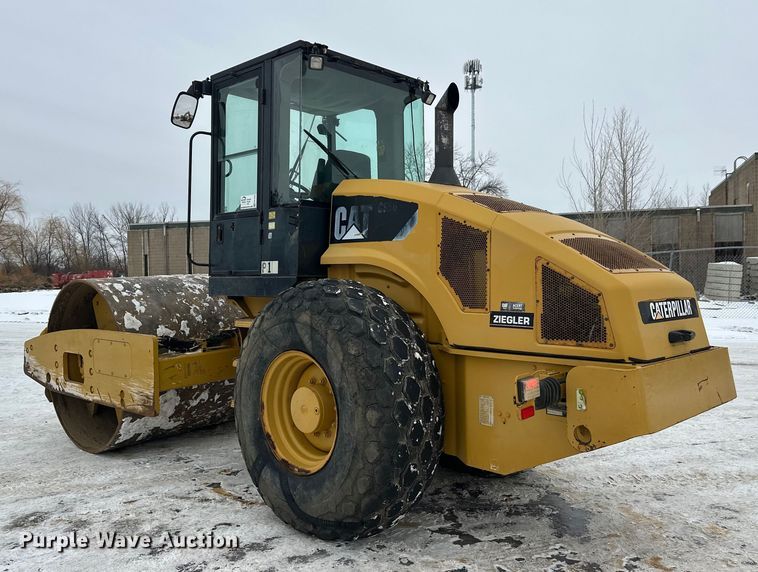 image for item FK1546 2008 Caterpillar CS56 single drum vibratory roller