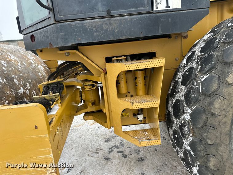 image for item FK1546 2008 Caterpillar CS56 single drum vibratory roller