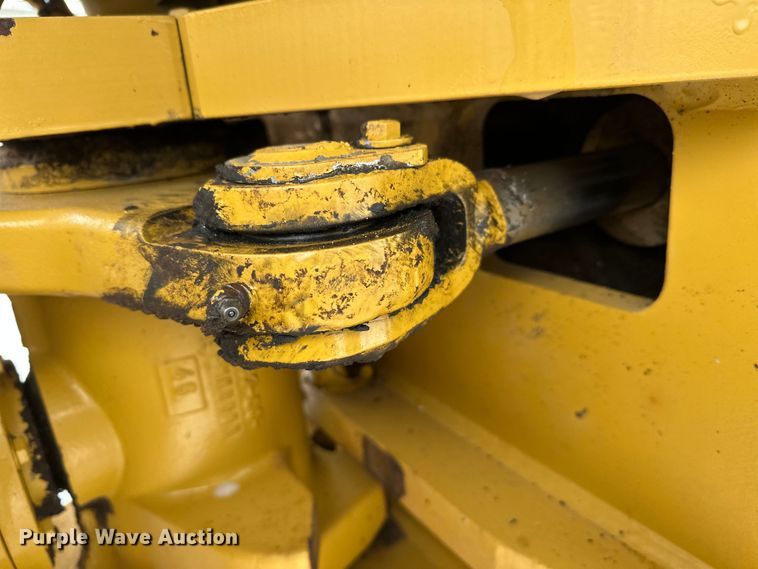 image for item FK1546 2008 Caterpillar CS56 single drum vibratory roller