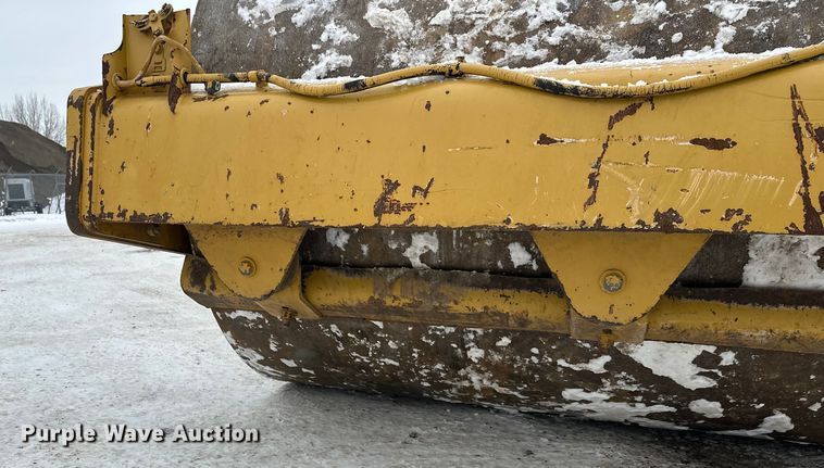 image for item FK1546 2008 Caterpillar CS56 single drum vibratory roller