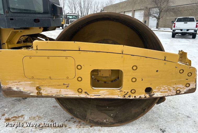 image for item FK1546 2008 Caterpillar CS56 single drum vibratory roller