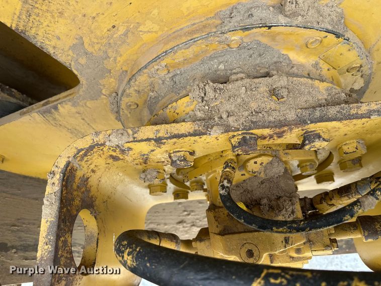 image for item FK1546 2008 Caterpillar CS56 single drum vibratory roller