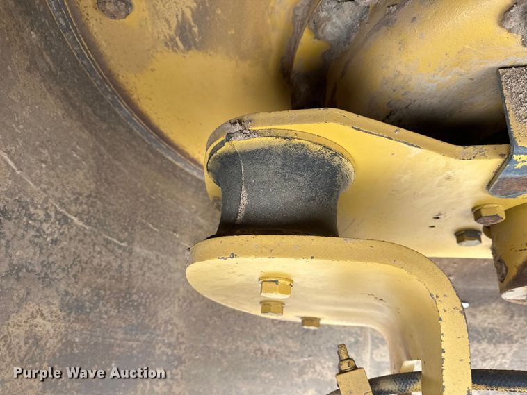 image for item FK1546 2008 Caterpillar CS56 single drum vibratory roller