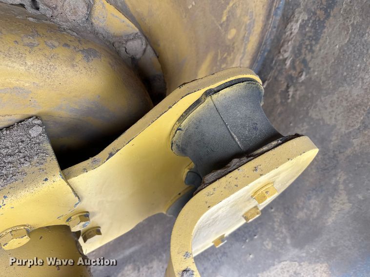 image for item FK1546 2008 Caterpillar CS56 single drum vibratory roller