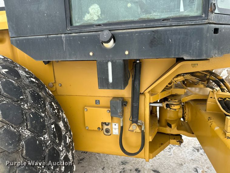 image for item FK1546 2008 Caterpillar CS56 single drum vibratory roller