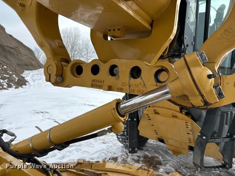 image for item FK1548 2011 Caterpillar 140M2 VHP Plus motor grader