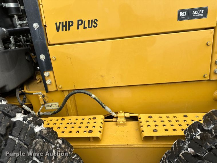 image for item FK1548 2011 Caterpillar 140M2 VHP Plus motor grader