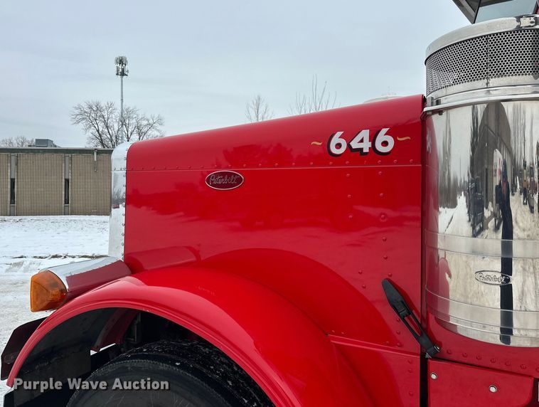 image for item FK1549 2006 Peterbilt 379 utility / service truck