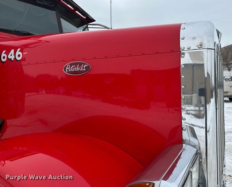 image for item FK1549 2006 Peterbilt 379 utility / service truck