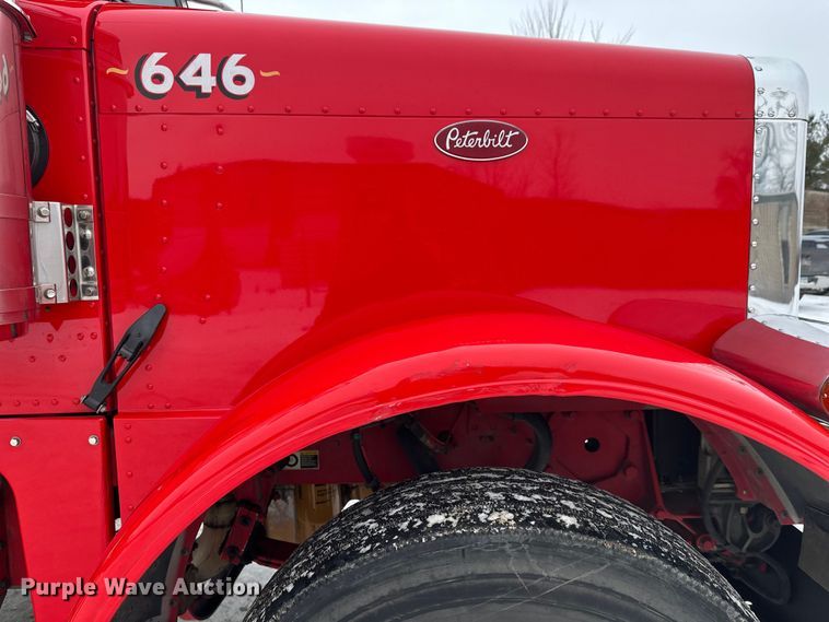 image for item FK1549 2006 Peterbilt 379 utility / service truck