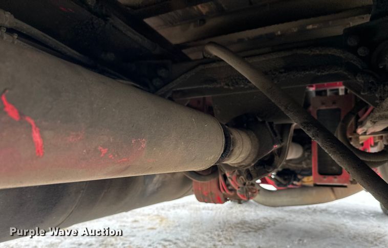 image for item FK1549 2006 Peterbilt 379 utility / service truck