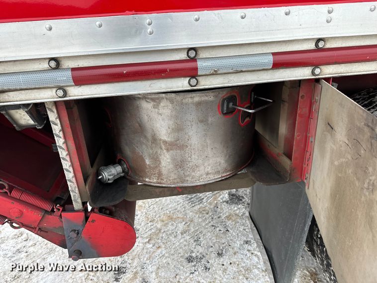 image for item FK1549 2006 Peterbilt 379 utility / service truck