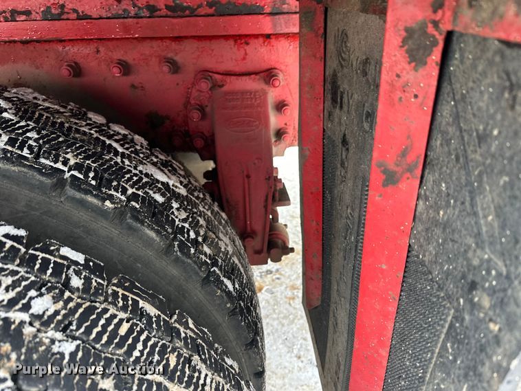 image for item FK1549 2006 Peterbilt 379 utility / service truck