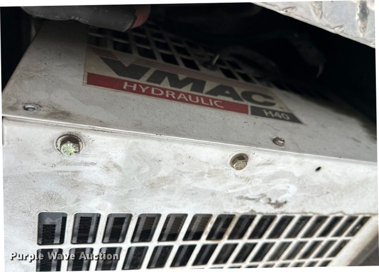 image for item FK1549 2006 Peterbilt 379 utility / service truck